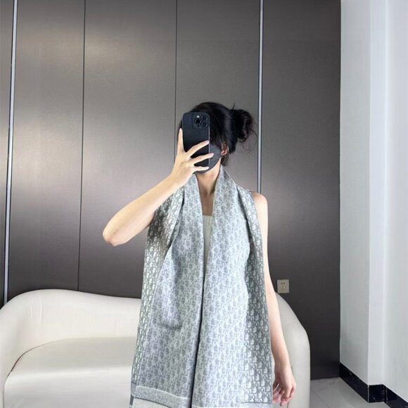 Dior scarf - Picture 6 of 6